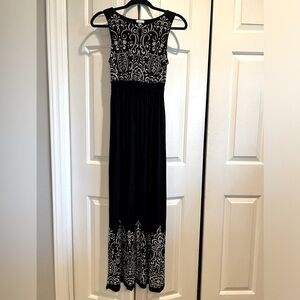 SOMA🖤 Soft Jersey , Sleeveless Maxi Dress, Embroidered-Look White Design